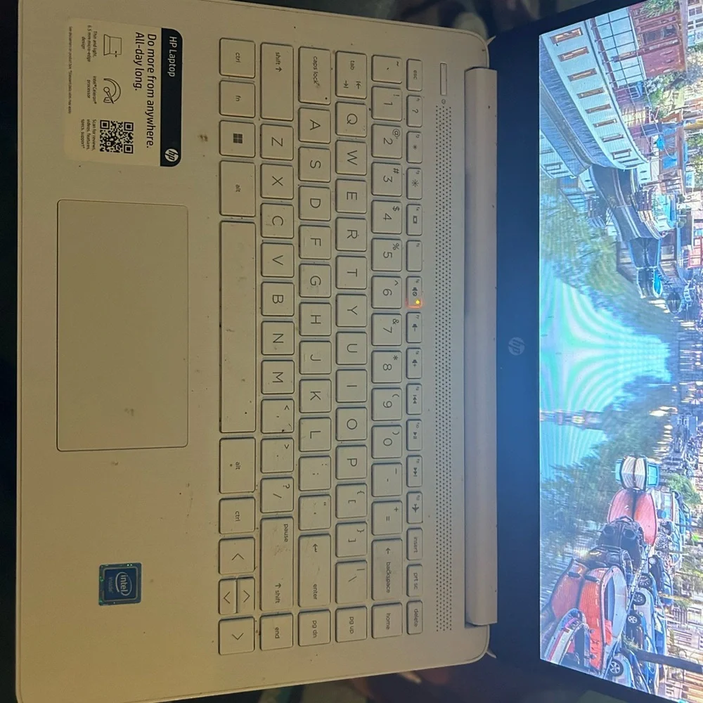 HP 14 HD Laptop - Snowflake White